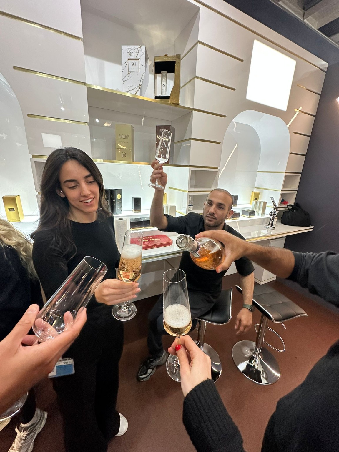 Boutique Vienna cosmetics and beauty retail experience — BonAge feature